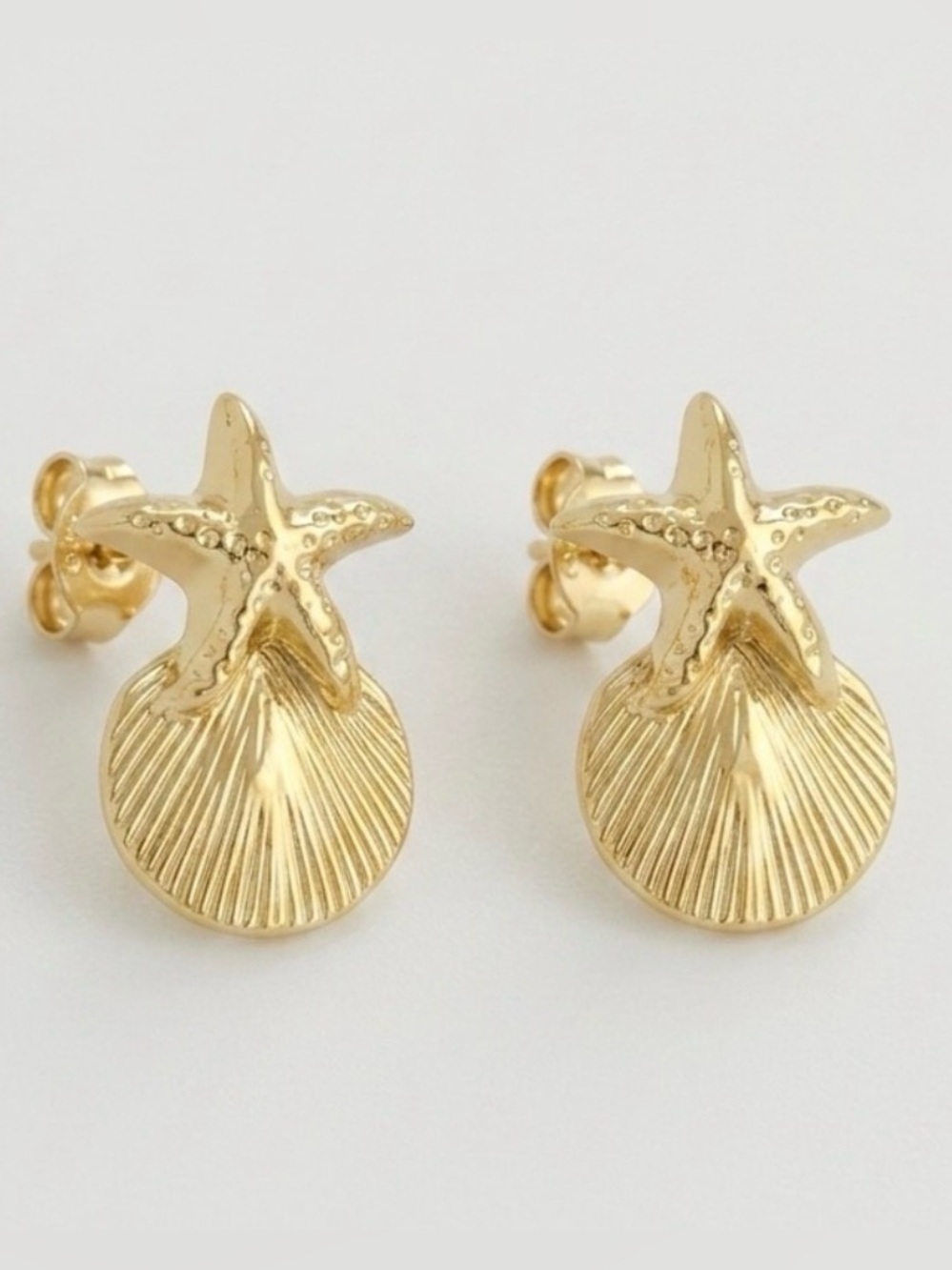 14k Gold Plated Starfish & Seashell Stud Earrings - Dainty Beach Jewelry - Picture 6 of 11